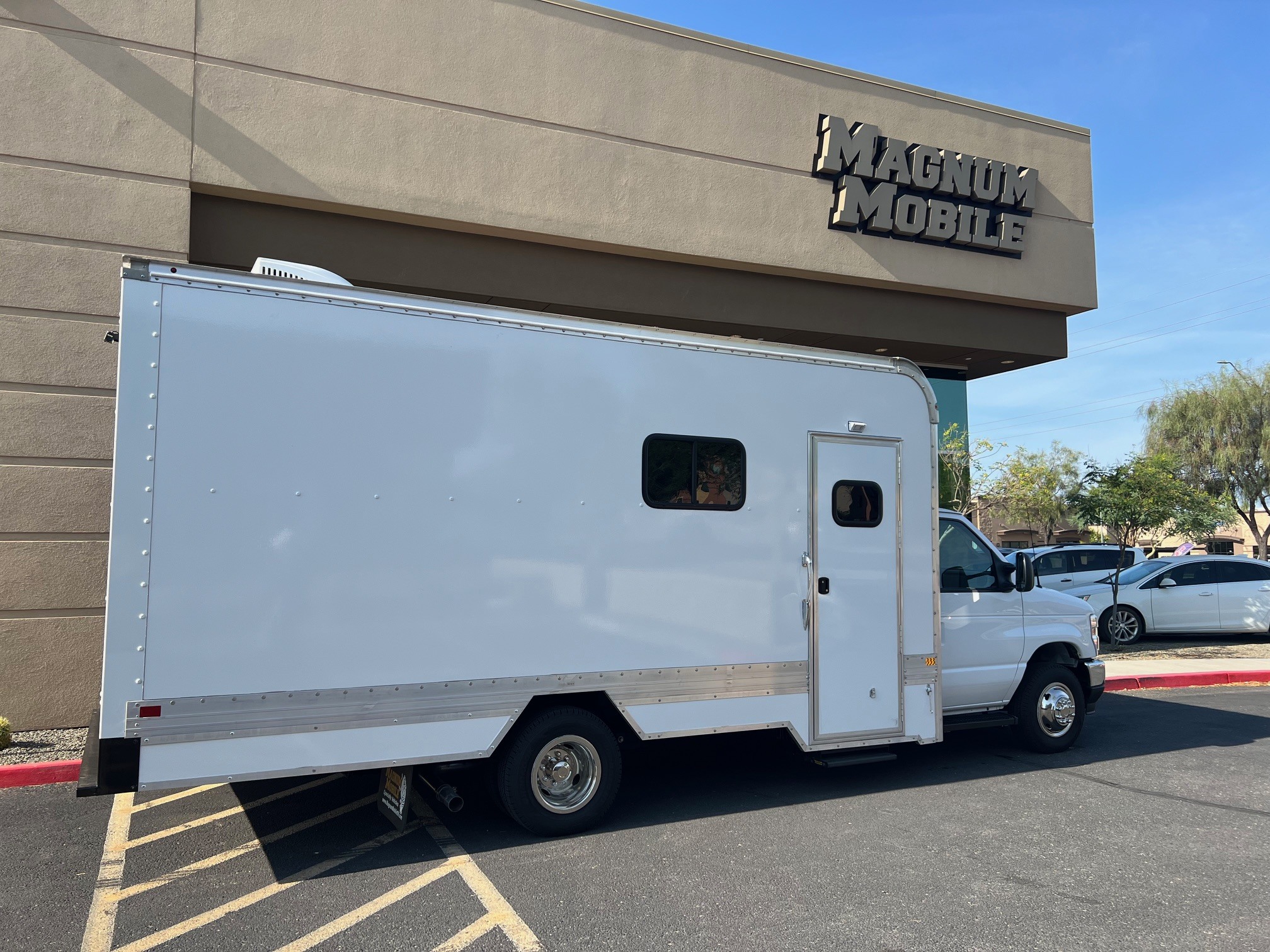 26 Ft Exterior Mobile Unit